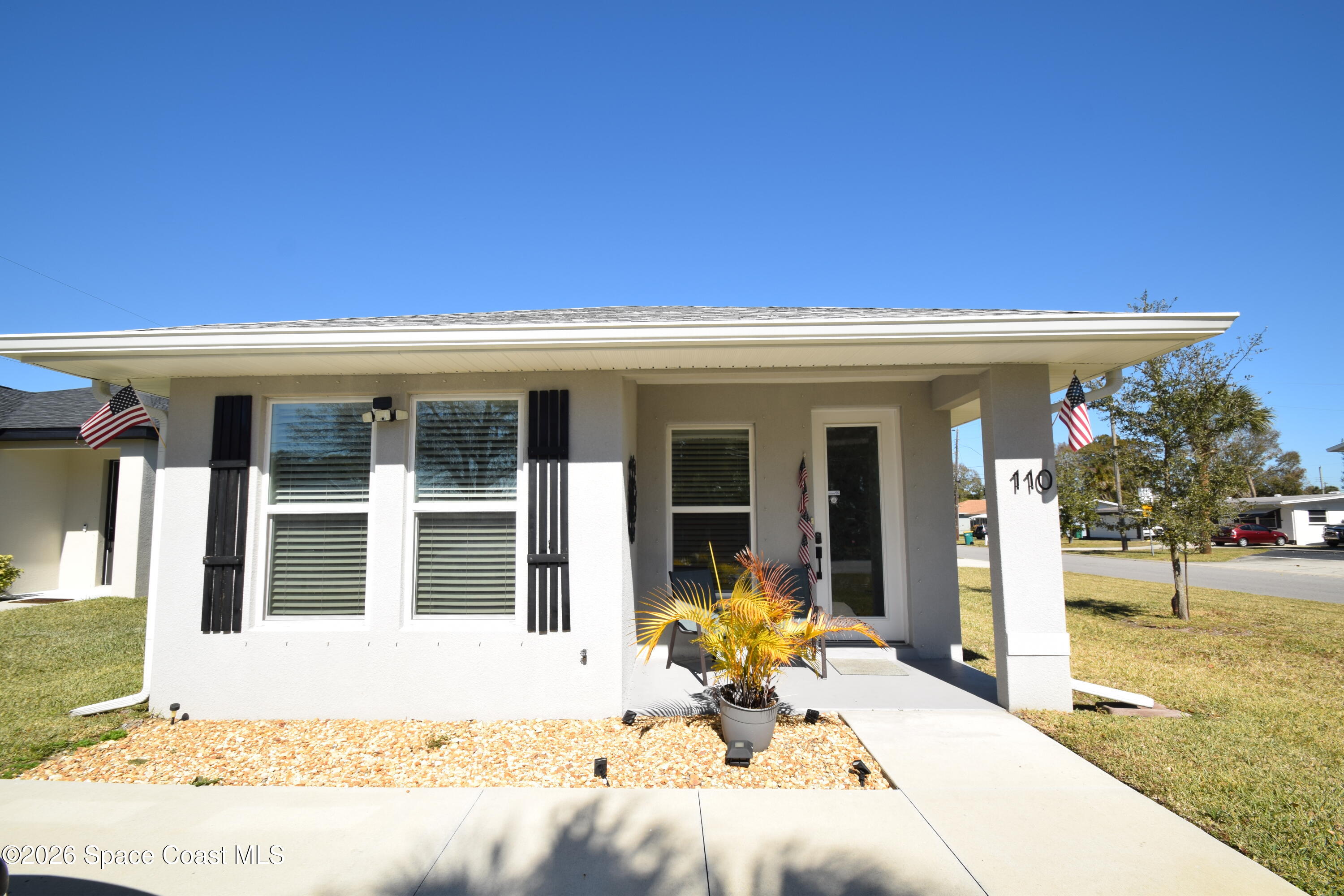 110 West Fee Avenue Melbourne, FL 32901 - Photo 5 of 112 Front porch