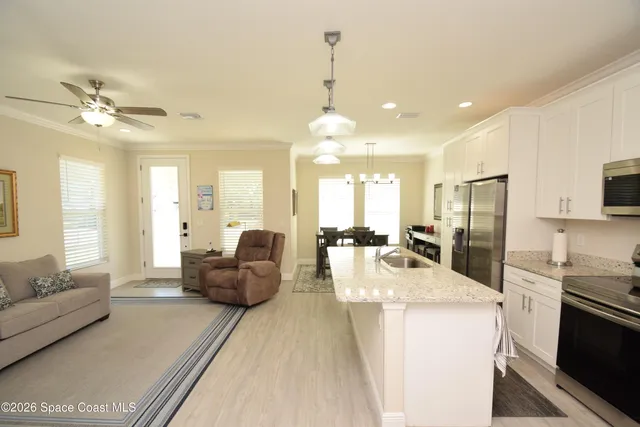 $385,000 | 110 West Fee Avenue, Melbourne, FL 32901