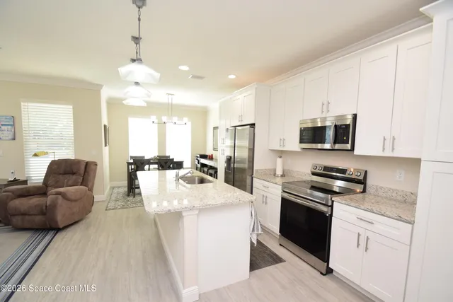 $385,000 | 110 West Fee Avenue, Melbourne, FL 32901