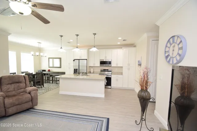 $385,000 | 110 West Fee Avenue, Melbourne, FL 32901