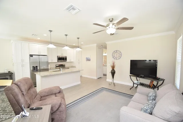 $385,000 | 110 West Fee Avenue, Melbourne, FL 32901