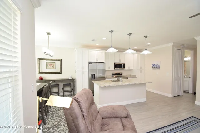 $385,000 | 110 West Fee Avenue, Melbourne, FL 32901