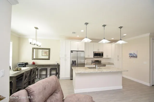 $385,000 | 110 West Fee Avenue, Melbourne, FL 32901