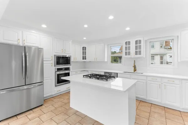 $899,000 | 280 Washington Street, Easton, MA 02356