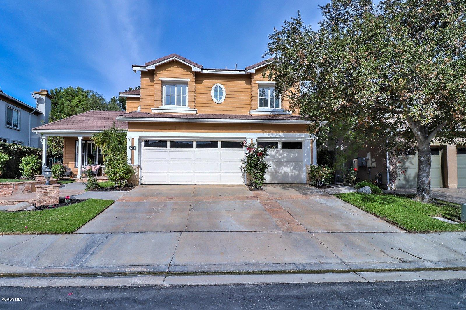 211 Knoll Ridge Road Simi Valley, CA 93065 - Photo 4 of 67 3-a8c40a2d-40eb-442e-b10c-8640c2a7998a