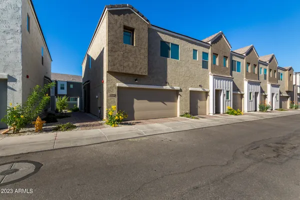 $349,900 | 2268 West Laurie Lane, Phoenix, AZ 85021