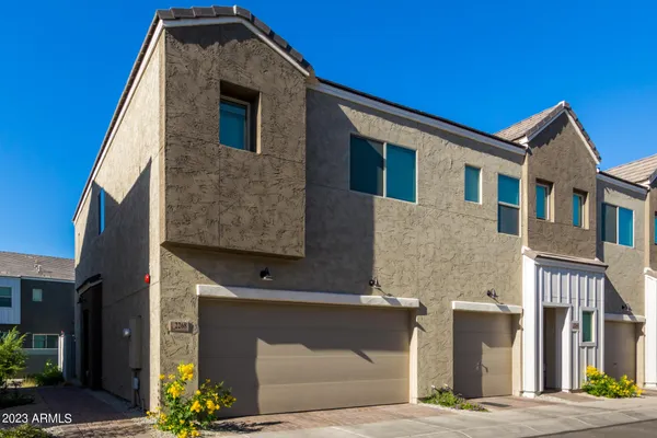 $349,900 | 2268 West Laurie Lane, Phoenix, AZ 85021