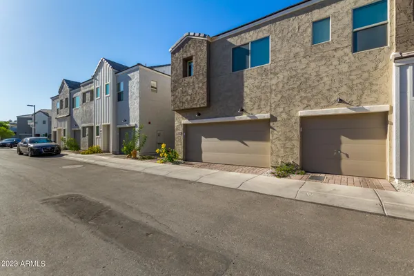 $349,900 | 2268 West Laurie Lane, Phoenix, AZ 85021