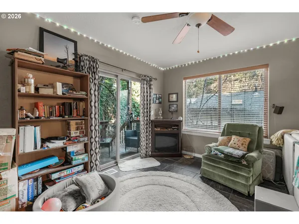 $500,000 | 38915 Sandy Heights Street, Sandy, OR 97055