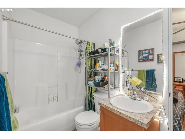 $500,000 | 38915 Sandy Heights Street, Sandy, OR 97055