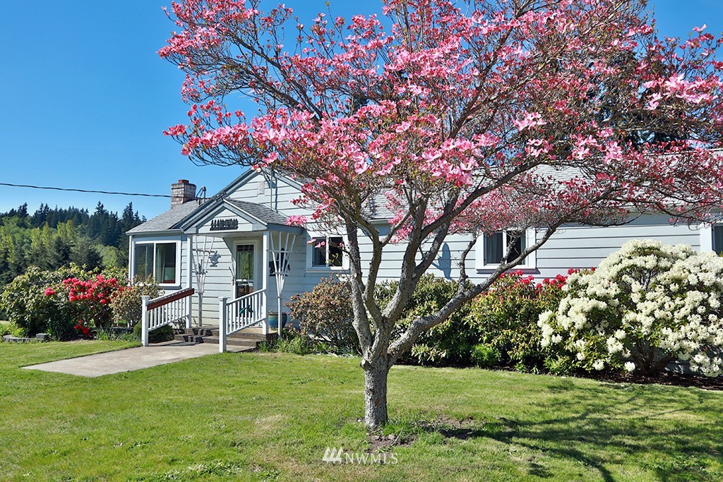 6879 Heggeness Road Clinton, WA 98236 - Photo 16 of 25 Gallery Image 16