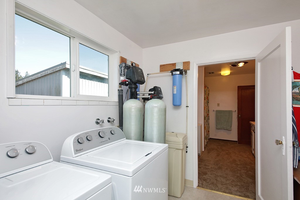 6879 Heggeness Road Clinton, WA 98236 - Photo 23 of 25 Gallery Image 23