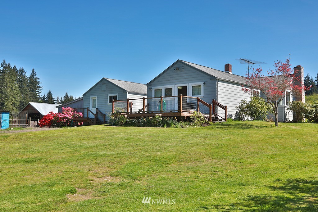 6879 Heggeness Road Clinton, WA 98236 - Photo 7 of 25 Gallery Image 7