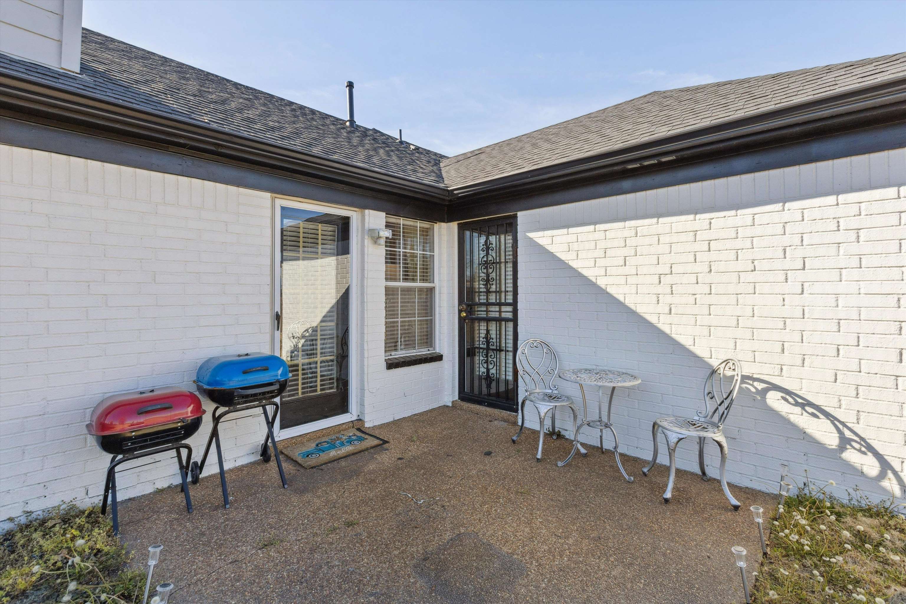 4120 Long Creek Road Memphis, TN 38125 - Photo 25 of 26 View of patio with space for your grill and outdoor dining.