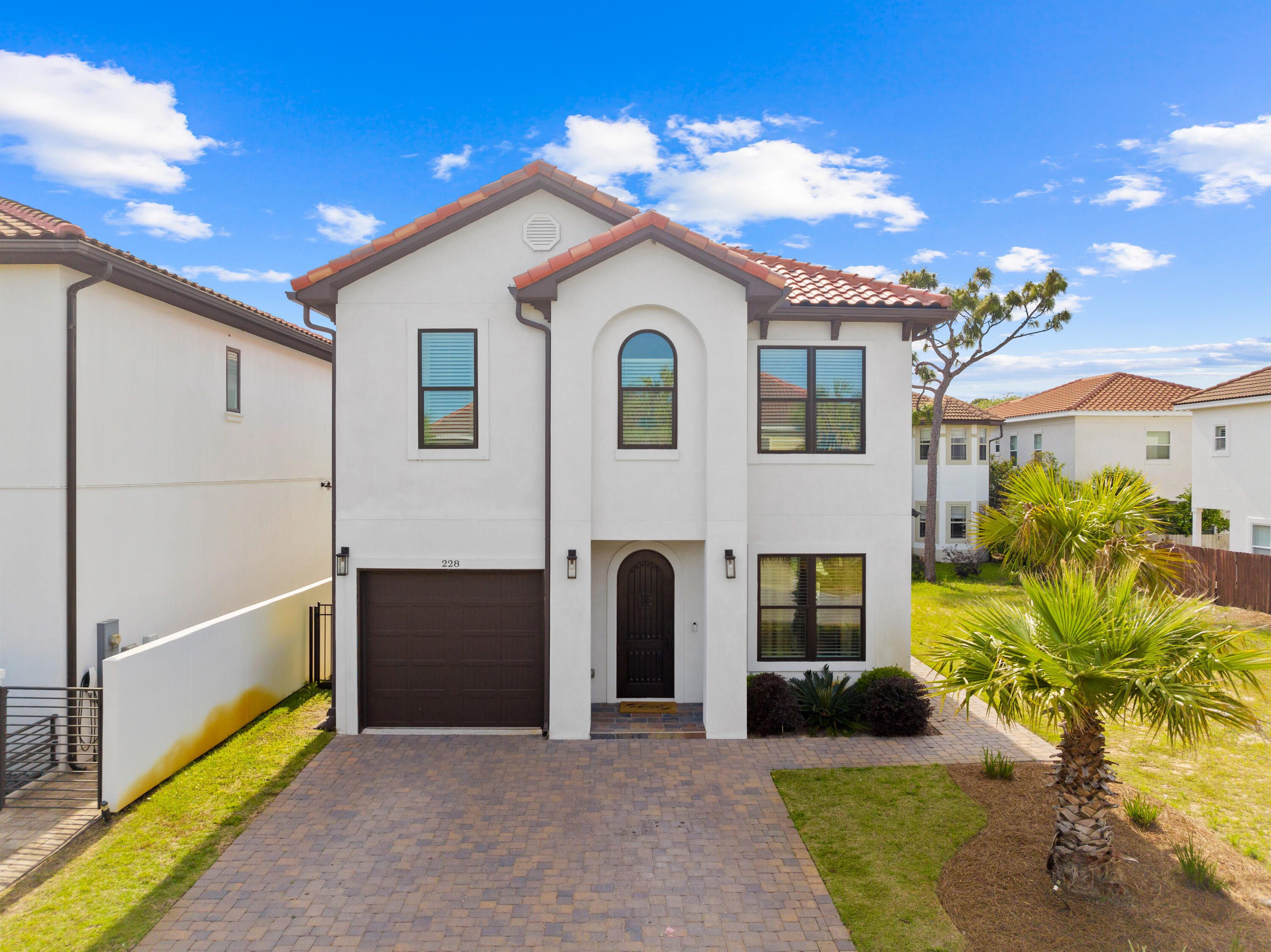 228 Inverrary Drive Destin, FL 32541 - Photo 1 of 40 Array_228InverraryDr-51