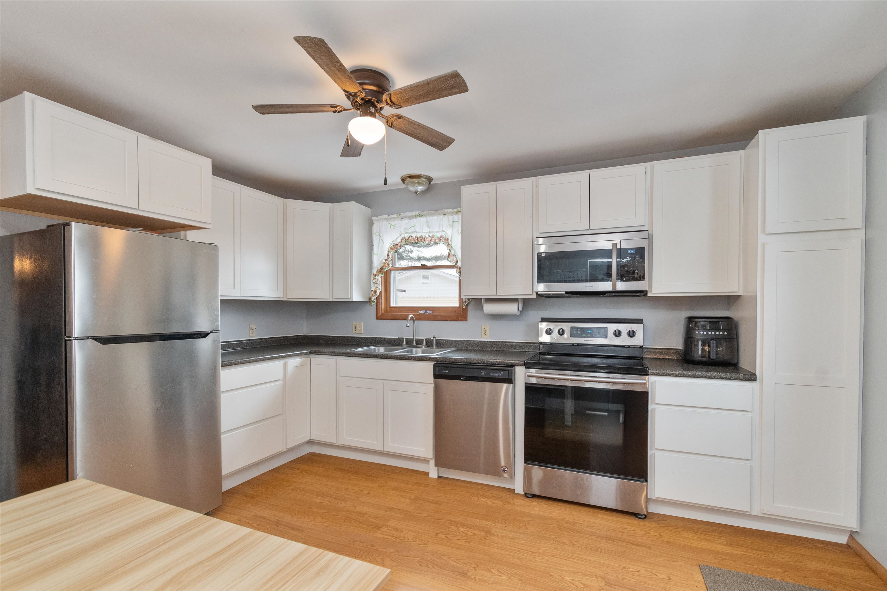 4 Lasalle Street St. Albans, VT 05478 - Photo 5 of 30