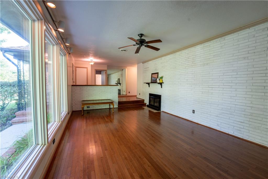 300 Pine Ridge Drive High Point, NC 27262 - Photo 5 of 29 Gallery Image 5