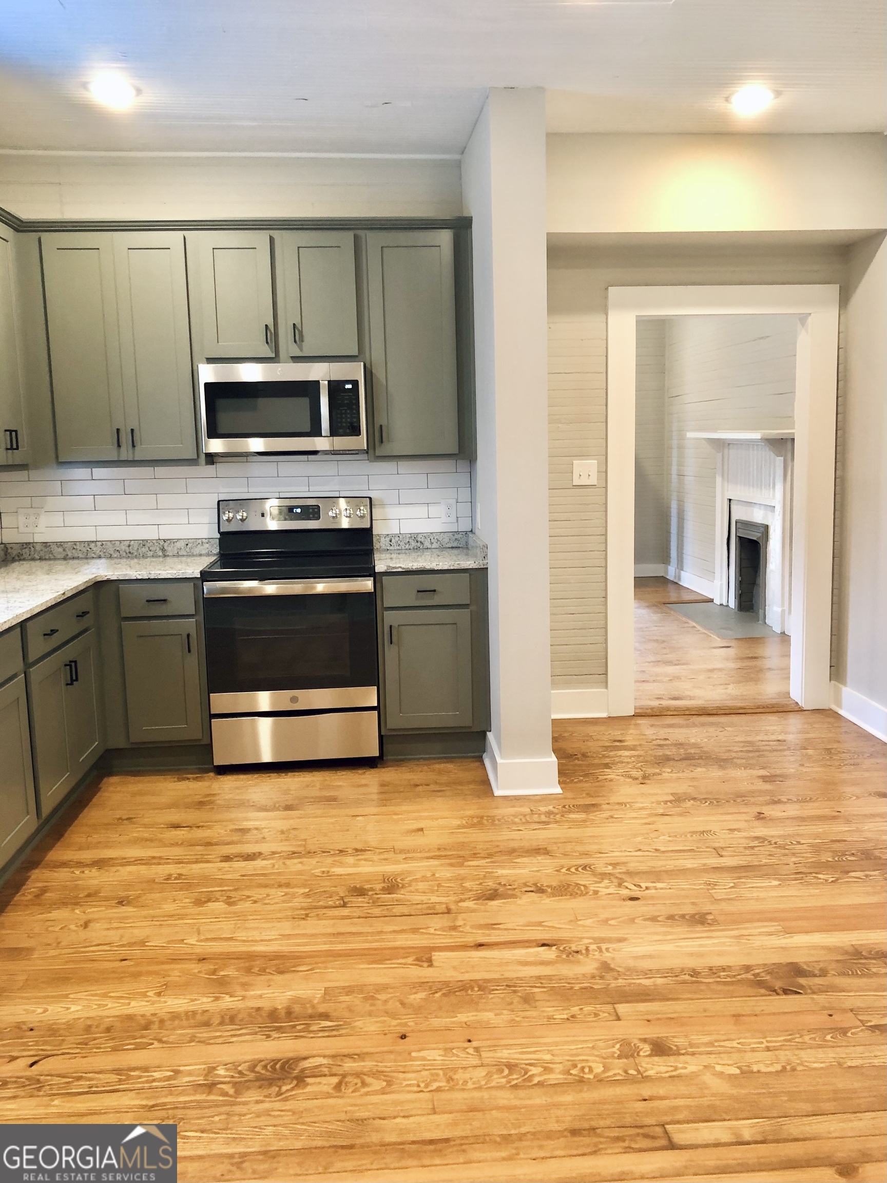 702 Radford Street, Unit B Monroe, GA 30655 - Photo 4 of 9