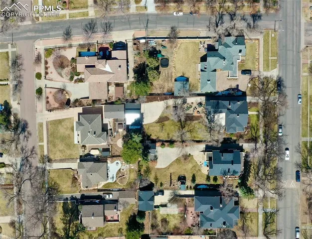 an aerial view of multiple house