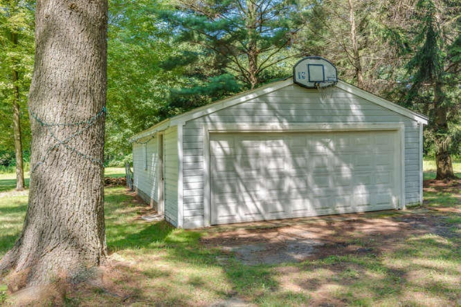 9433 Community Hall Road Union Pier, MI 49129 - Photo 29 of 31 029-26-2 Car Oversized Garage