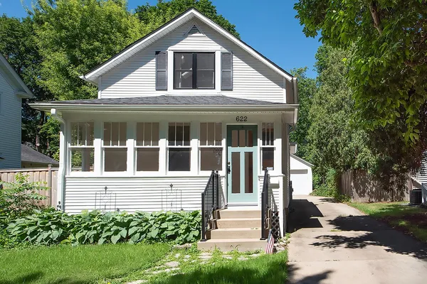 $399,900 | 622 Illinois Street, Geneva, IL 60134