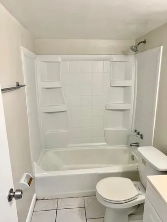 $1,550 | 2303 South Federal Highway, Unit 5, Boynton Beach, FL 33435