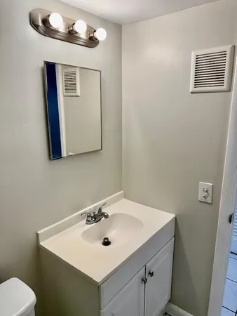 $1,550 | 2303 South Federal Highway, Unit 5, Boynton Beach, FL 33435