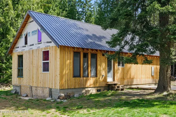 $749,000 | 76 Shadow Valley Lane, Clark Fork, ID 83811