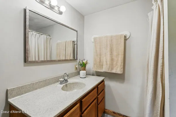 $749,000 | 76 Shadow Valley Lane, Clark Fork, ID 83811