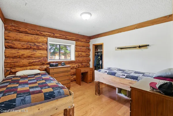 $749,000 | 76 Shadow Valley Lane, Clark Fork, ID 83811