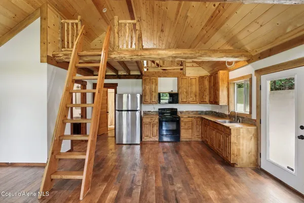 $749,000 | 76 Shadow Valley Lane, Clark Fork, ID 83811