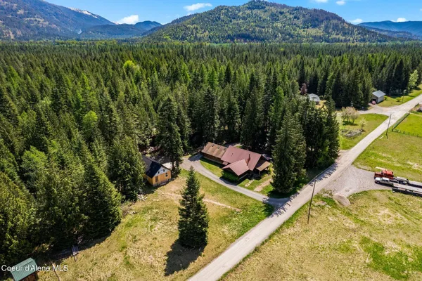 $749,000 | 76 Shadow Valley Lane, Clark Fork, ID 83811