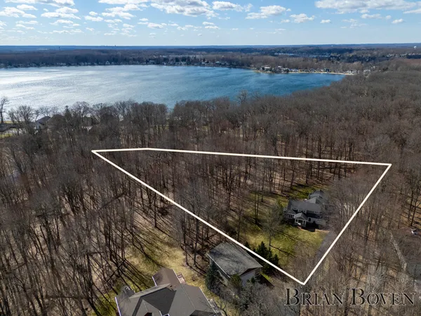 $750,000 | 7389 Silver Ridge Drive, Rockford, MI 49341