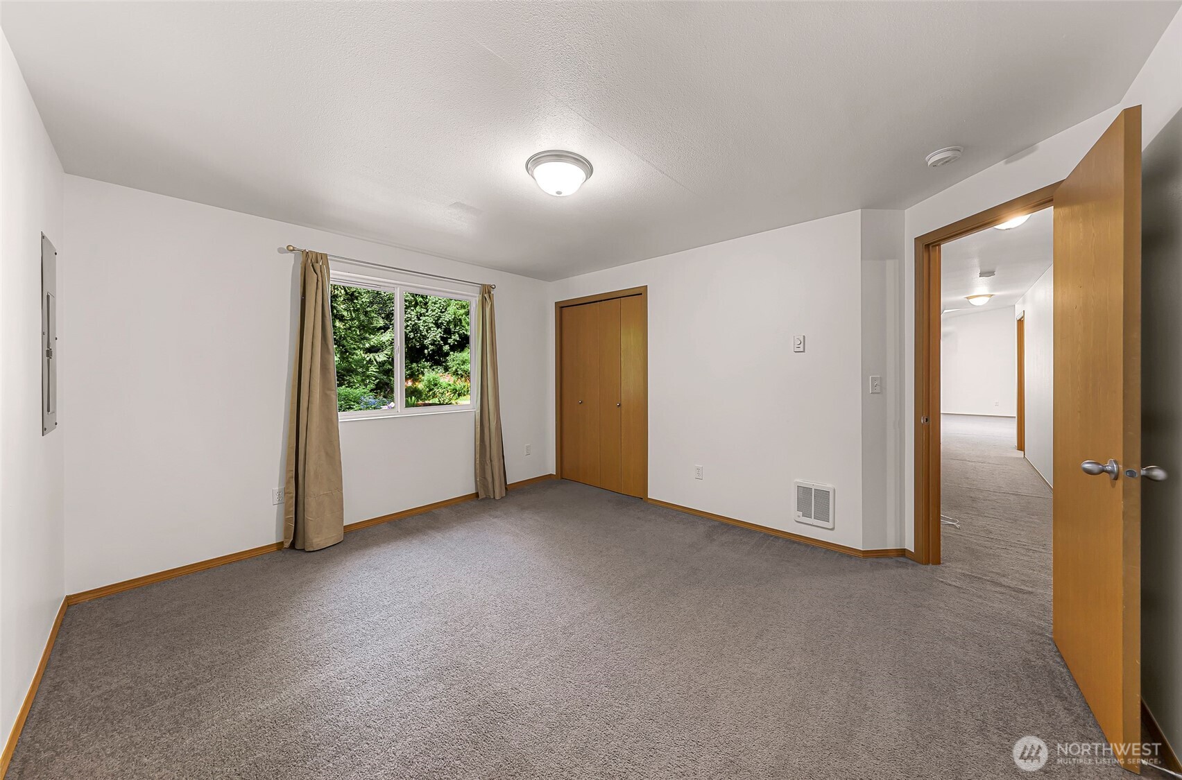 4441 East Forgotten Lane Clinton, WA 98236 - Photo 19 of 36
