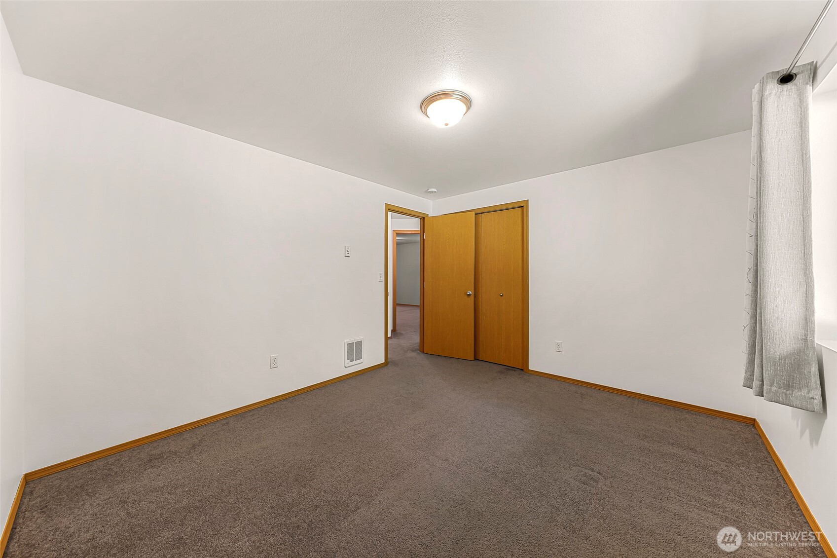 4441 East Forgotten Lane Clinton, WA 98236 - Photo 21 of 36