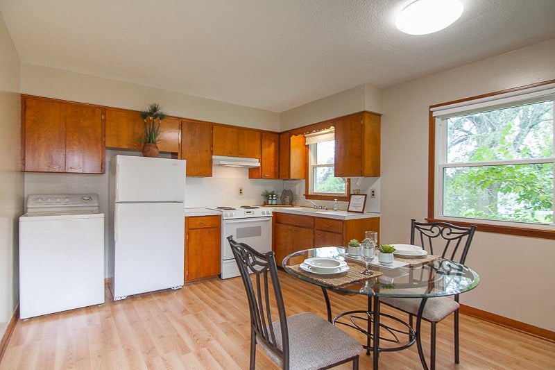 306 Sycamore Street Riverside, IA 52327 - Photo 8 of 15 Gallery Image 8