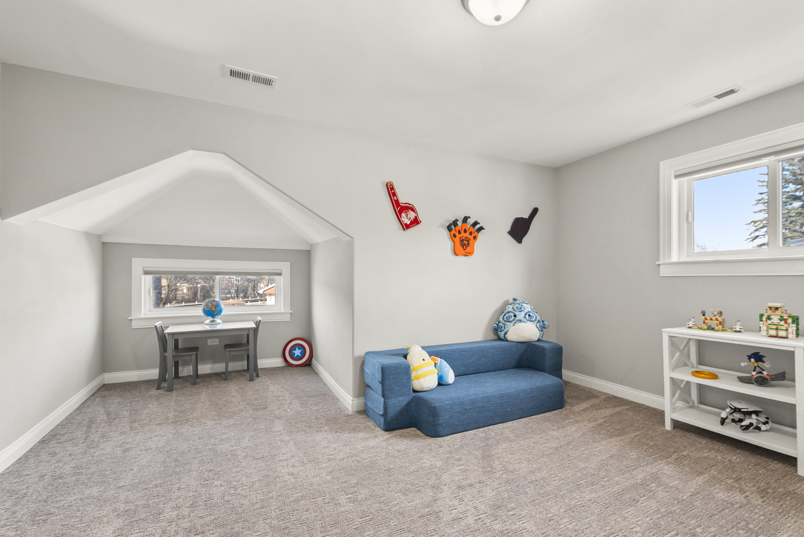 1885 West 108th Place Chicago, IL 60643 - Photo 15 of 31 a living room with furniture and a window