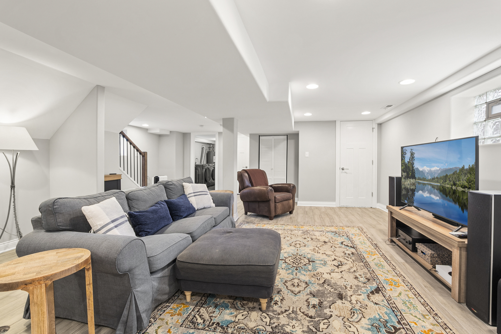 1885 West 108th Place Chicago, IL 60643 - Photo 22 of 31 a living room with furniture and a flat screen tv