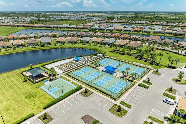$925,000 | 13631 Salinas Street, Venice, FL 34293