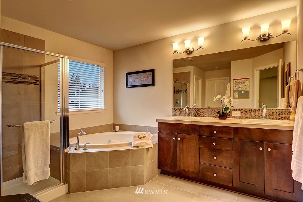 13734 174th Avenue Southeast Renton, WA 98059 - Photo 14 of 21