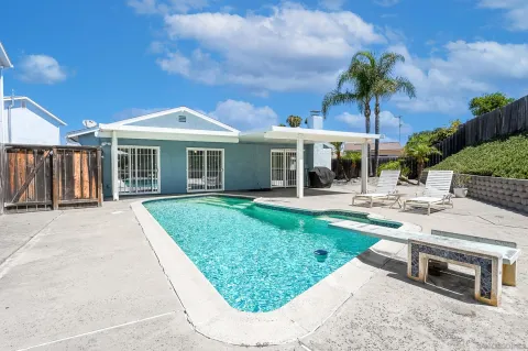 $1,160,000 | 10421 Calico Circle, San Diego, CA 92126