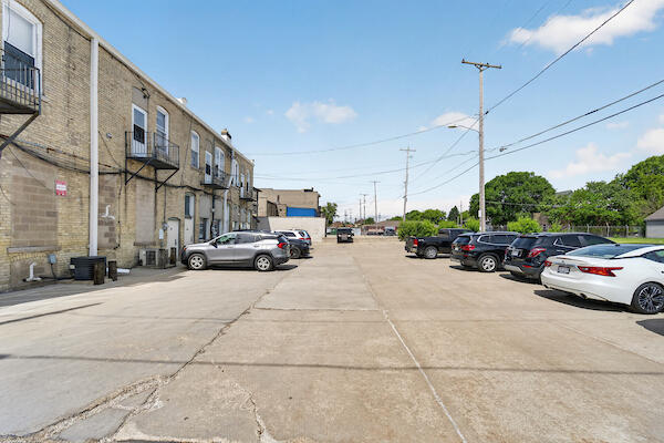900 State Street Racine, WI 53404 - Photo 7 of 9 Rear Parking