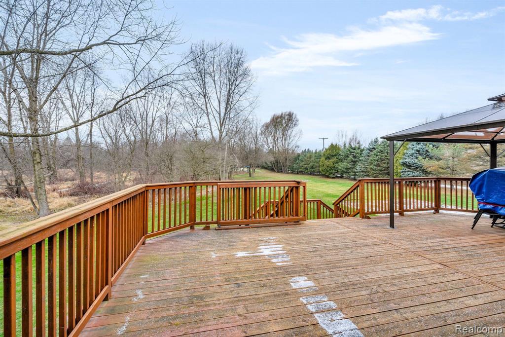 4940 Sandhill Road Almont, MI 48003 - Photo 9 of 25