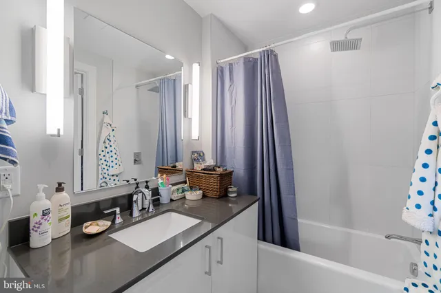 $535,000 | 88 V Street Southwest, Unit 710, Washington, DC 20024