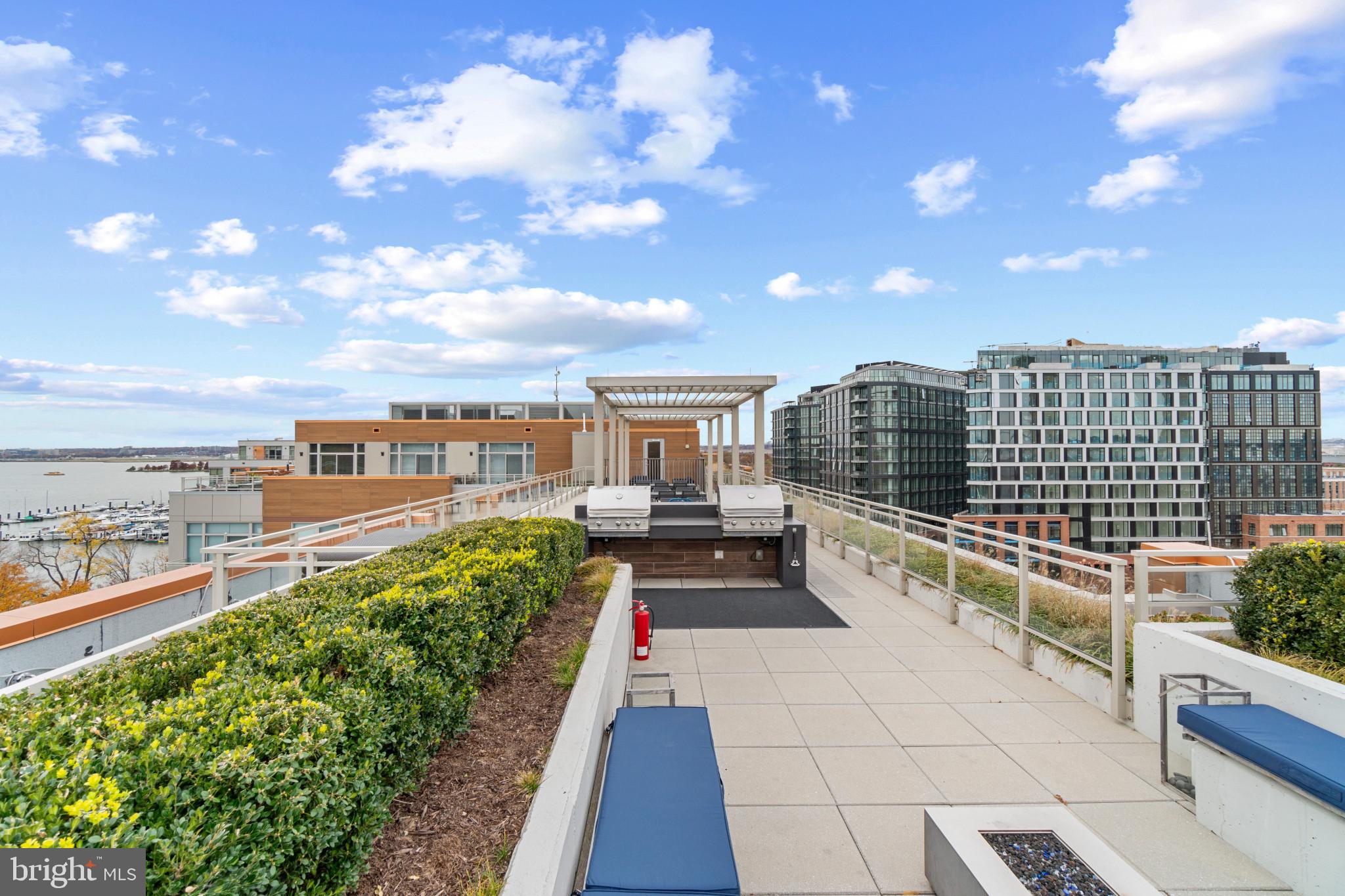 88 V Street Southwest, Unit 710 Washington, DC 20024 - Photo 34 of 44