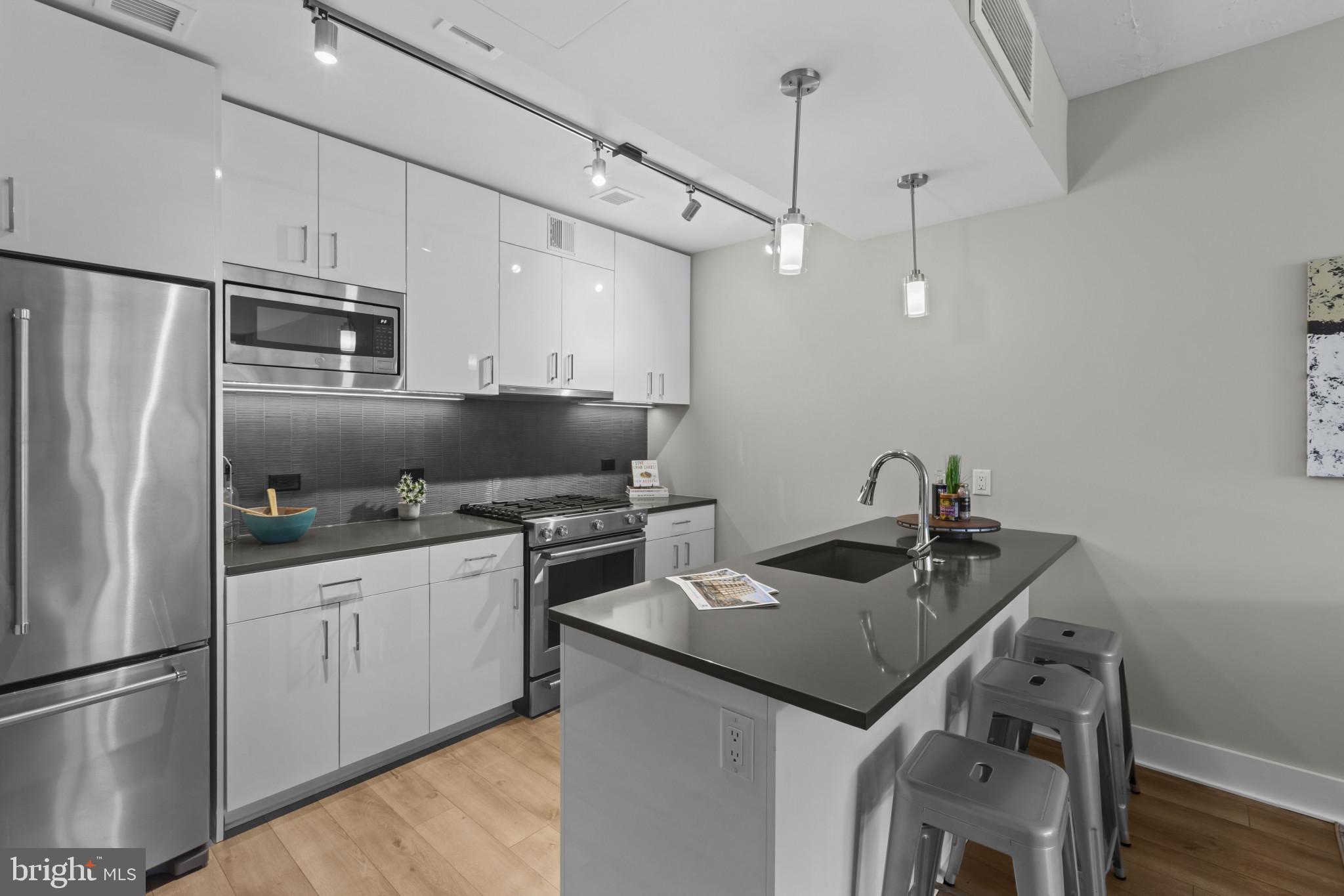 88 V Street Southwest, Unit 710 Washington, DC 20024 - Photo 9 of 44