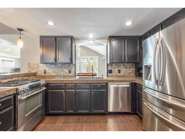 $1,125,000 | 19723 Buck Canyon Road, Bend, OR 97702