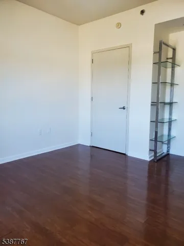 $1,975 | 1 Carriage City Plaza, Unit 1115, Rahway, NJ 07065