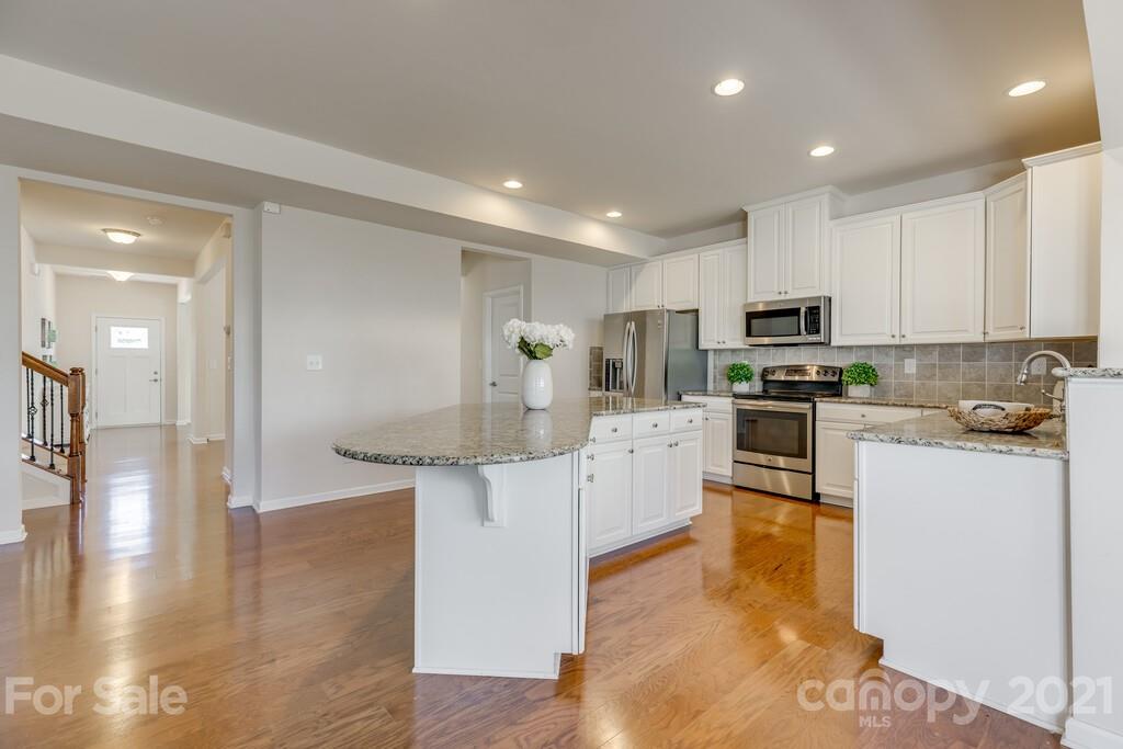 5093 Crandon Road Indian Land, SC 29707 - Photo 9 of 40 Gallery Image 9