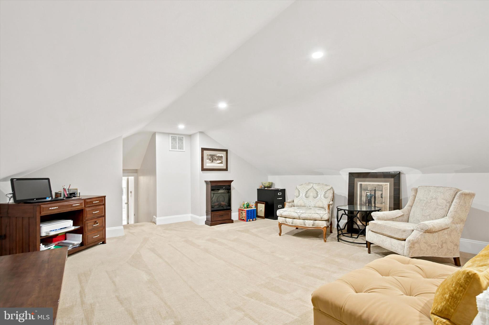 1317 Dell Road Norristown, PA 19403 - Photo 30 of 61 Bright Bedroom #4 - 3rd level w/ bonus space